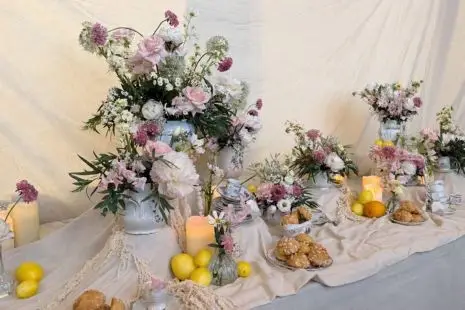 Compositions réalisées par les CAP de l'Ecole Nationale des Fleuristes